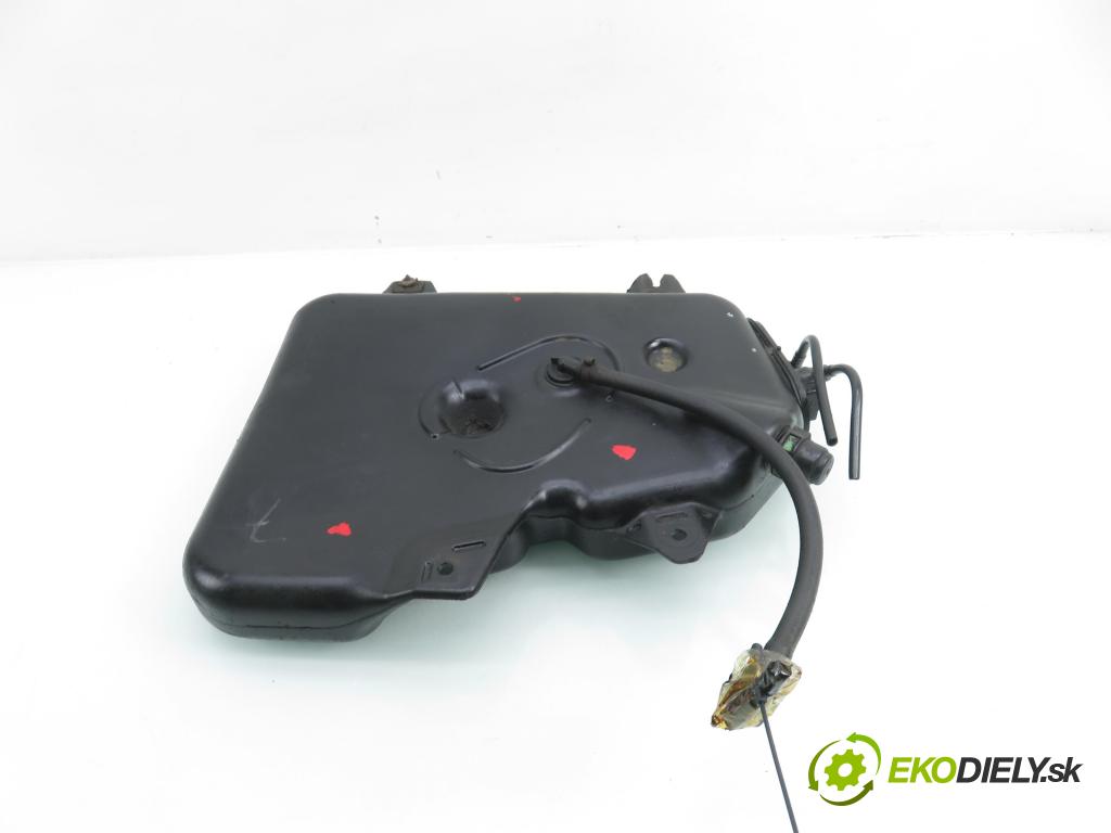 PEUGEOT 807 (EB_) MINIVAN 2004 94,00 2.2 16V HDi 128 - 4HW 2179,00 Nádržka KAPALINA: FAP