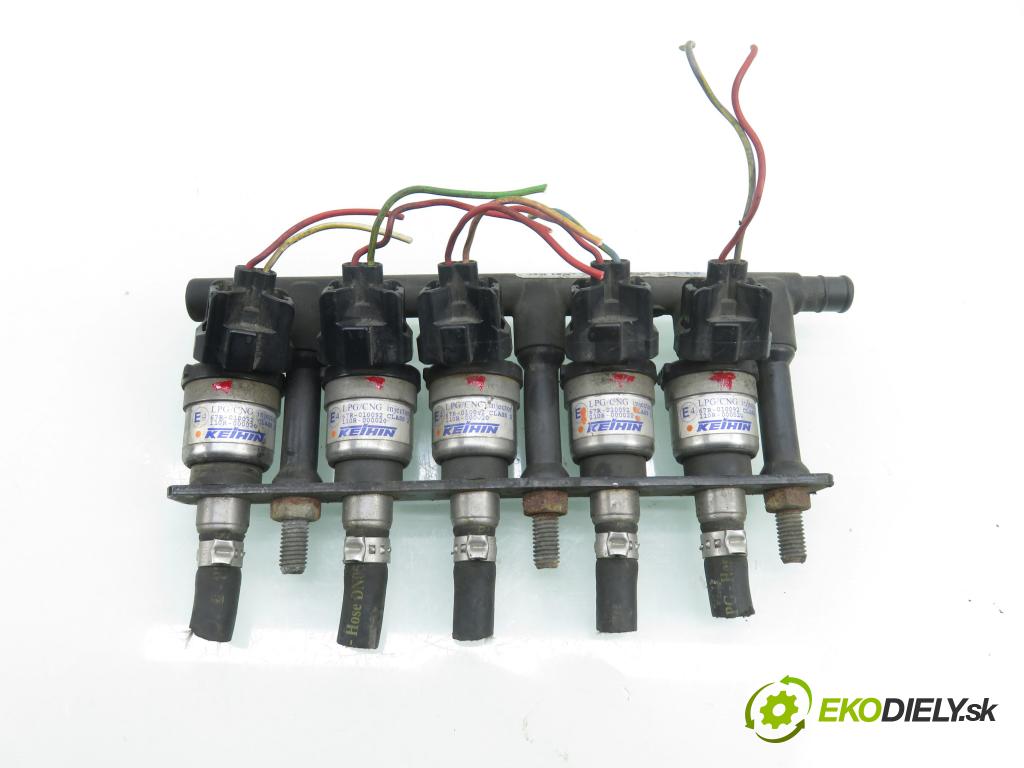 VOLVO V50 (MW) KOMBI 2005 103,00 2.4 - B 5244 S5 2435,00 lišta vstřikovací LPG 67R010092 ; 110R000020