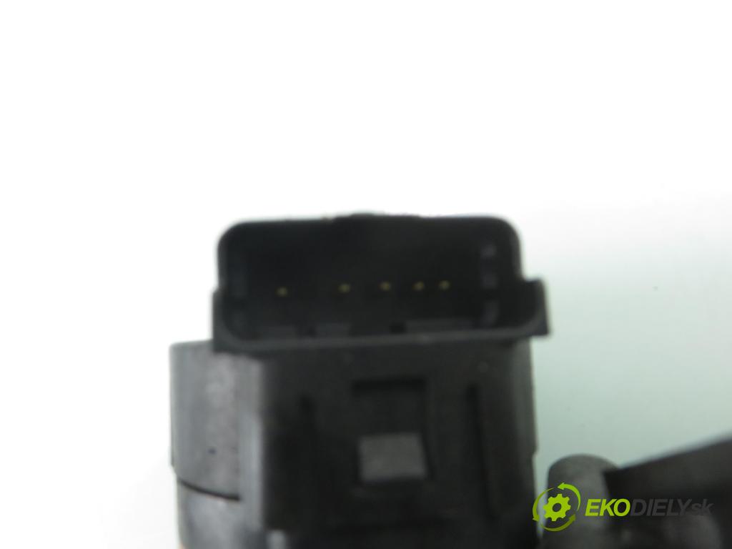 CITROEN C5 II Break (RE_) KOMBI 2004 100,00 2.0 HDi 136 1997,00 VENTIL EGR 9645689780 ; 9681825280