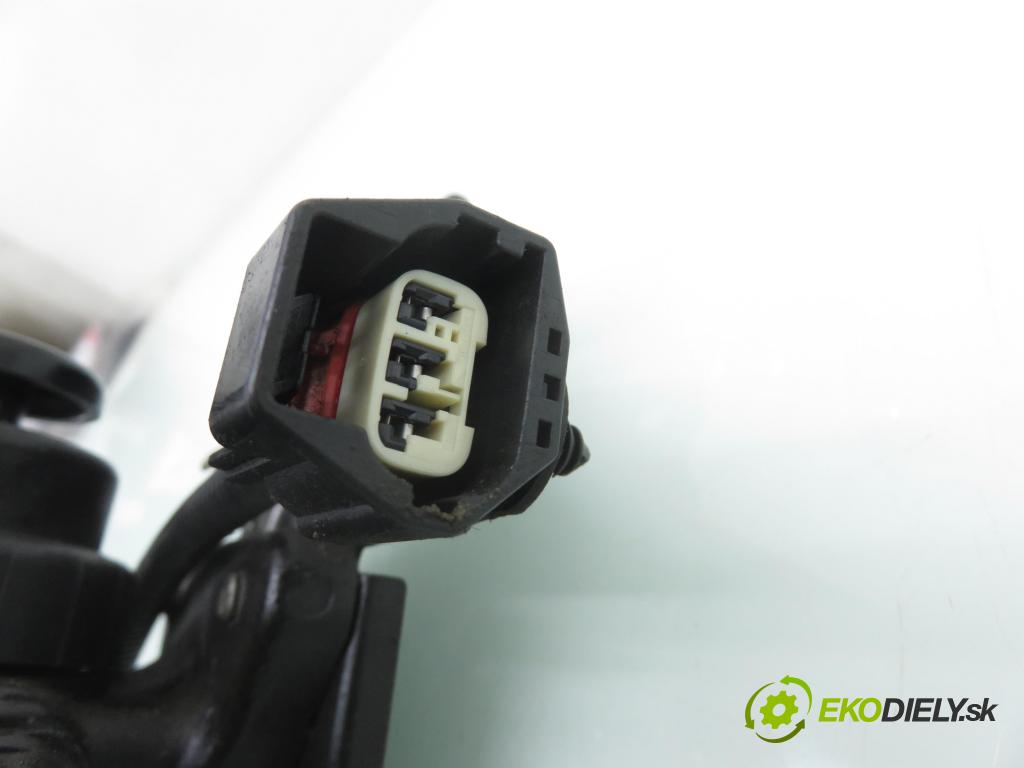 FORD TRANSIT Furgon (FA_ _) FURGON 2000 66,00 2.4 DI (FAA_, FAB_, FAC_, FAD_) - D2FA 2402,00 obal filtra paliva  (Kryt palivového filtru)