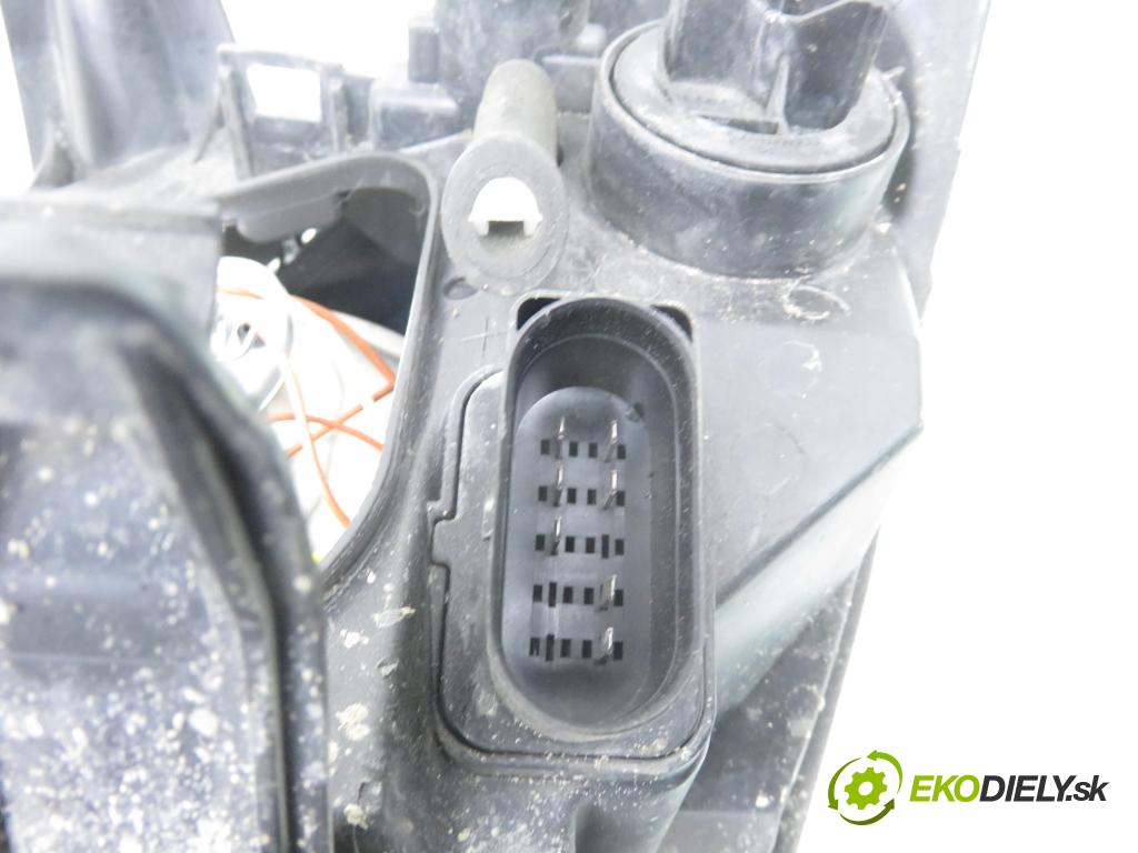 FORD FOCUS II Turnier (DA_, FFS, DS) KOMBI 2005 66,00 1.6 TDCI 90 1560,00 Svetlo PP 4M5113W029JC