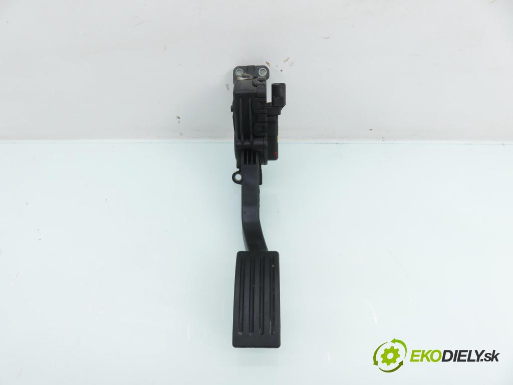 FORD FOCUS II Turnier (DA_, FFS, DS) KOMBI 2005 66,00 1.6 TDCI 90 1560,00 potenciometr plynového pedálu 4M519F836AK ; 6PV00864132 (Potenciometr plynového pedálu)