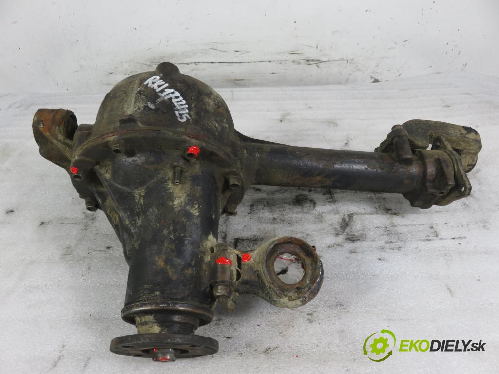 SUZUKI GRAND VITARA I (FT, HT) TERENOWY 2002 64,00 2.0 TD 87 4x4 - RF (MAZDA) 1998,00 Most přední část / diferenciál