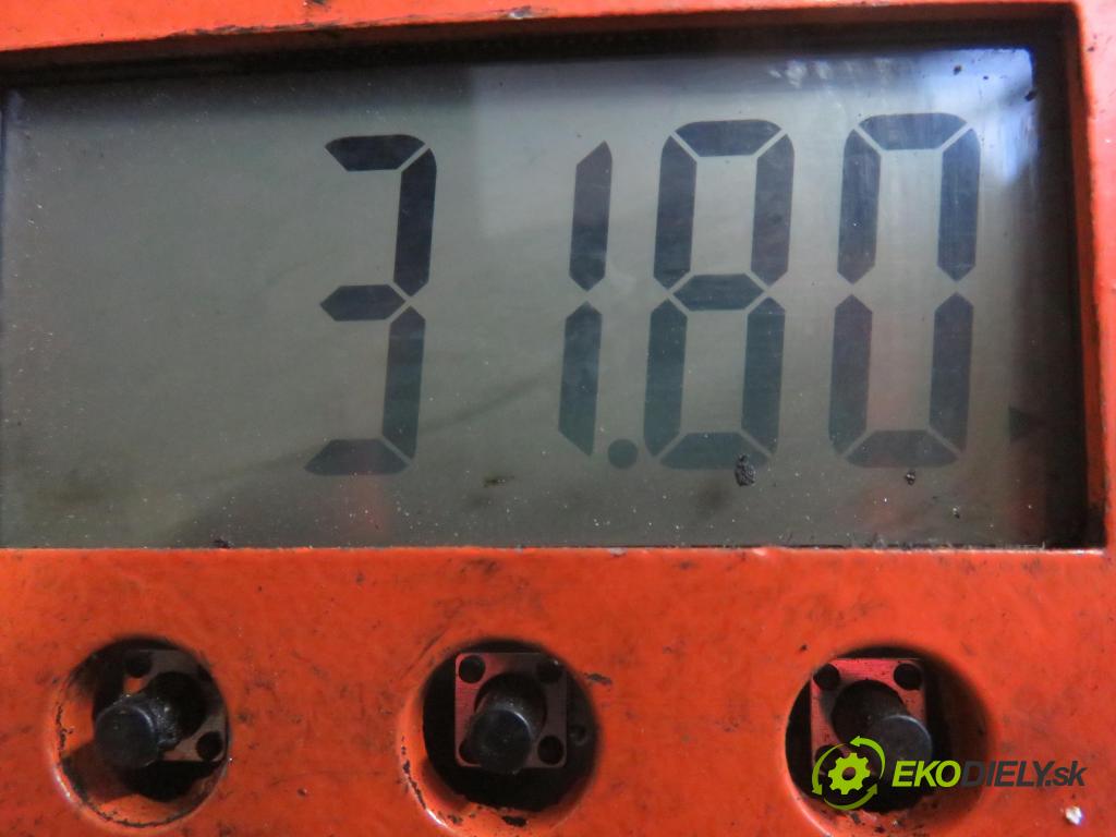 SUZUKI GRAND VITARA I (FT, HT) TERENOWY 2002 64,00 2.0 TD 87 4x4 - RF (MAZDA) 1998,00 Most přední část / diferenciál