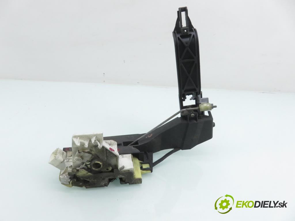 FORD FOCUS (DAW, DBW) HB 1999 74,00 1.6 16V 100 - FYDA 1596,00 zámok XS41A21812CF