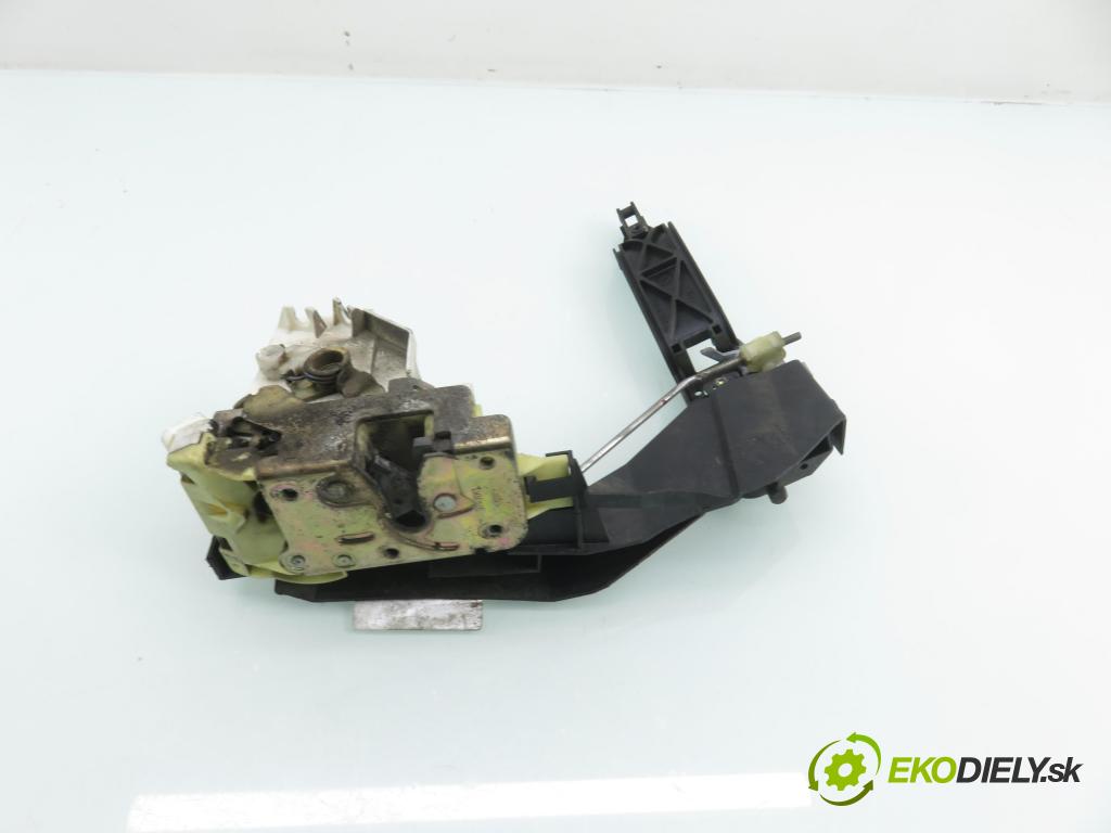 FORD FOCUS (DAW, DBW) HB 1999 74,00 1.6 16V 100 - FYDA 1596,00 zámok XS41A21812CF