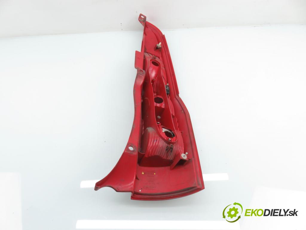 FIAT PANDA (169_) HB 2004 40,00 1.1 54 - 187 A1.000 1108,00 Svetlo ľavé zadné 51705459