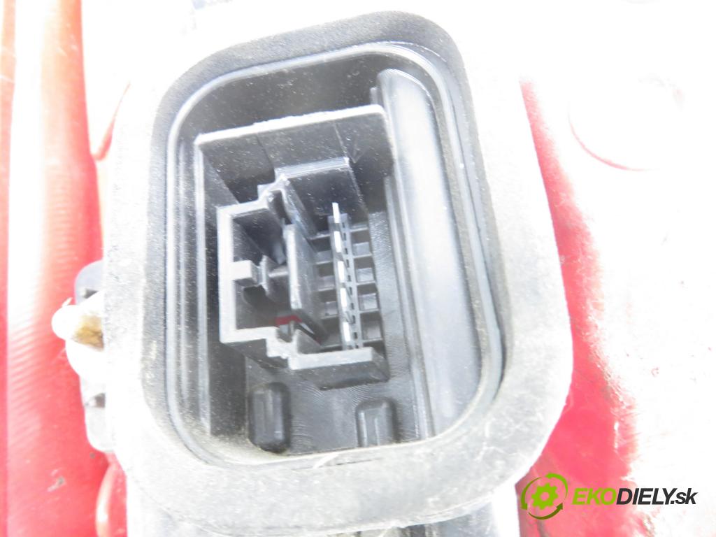 FIAT PANDA (169_) HB 2004 40,00 1.1 54 - 187 A1.000 1108,00 světlo pravé zadní 517054158