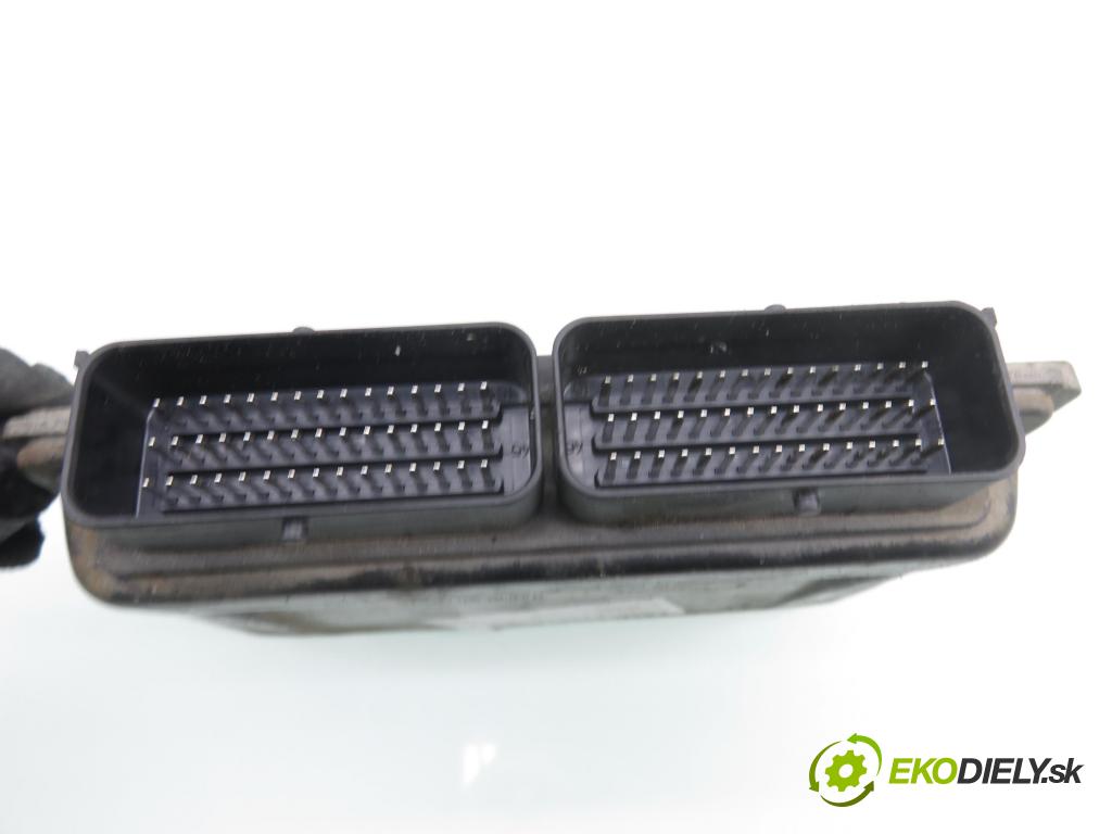 RENAULT CLIO II (BB_, CB_) HB 2000 70,00 1.4 16V 95 - K4J 712 1390,00 Riadiaca jednotka Motor S110130058A ; 8200069287 ; 8200044437