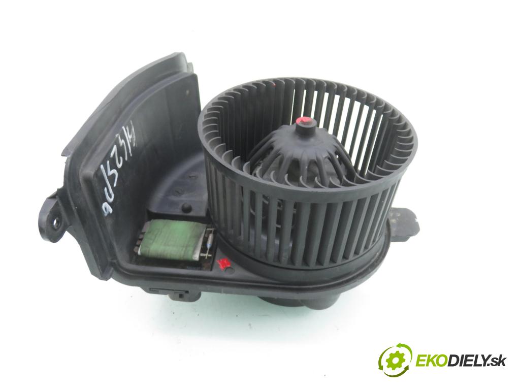 RENAULT CLIO II (BB_, CB_) HB 2001 43,00 1.2 8V 58 - D7F 726 1149,00 Ventilátor vetráku