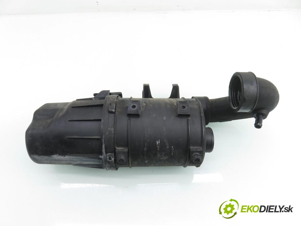 RENAULT CLIO II (BB_, CB_) HB 2001 43,00 1.2 8V 58 - D7F 726 1149,00 Obal filtra vzduchu 7700105236K ; 7700873536 ; 7700110525 (Obal vzduchového filtra)