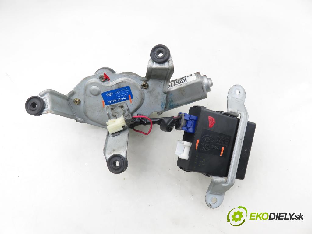 KIA SORENTO I (JC) SUV 2004 103,00 2.5 CRDi 140 - D4CB 2497,00 motorek stěrače ZADNÍ: 987003E000 ; 987503E000