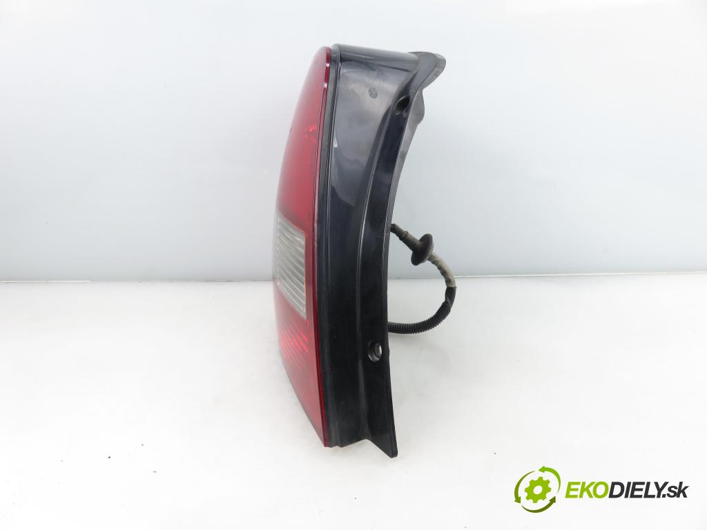 KIA SORENTO I (JC) SUV 2004 103,00 2.5 CRDi 140 - D4CB 2497,00 Svetlo ľavé zadné