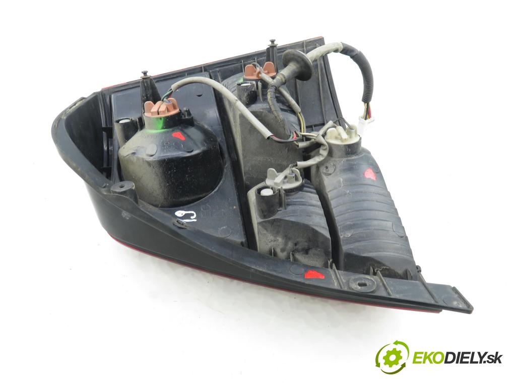 KIA SORENTO I (JC) SUV 2004 103,00 2.5 CRDi 140 - D4CB 2497,00 Svetlo ľavé zadné