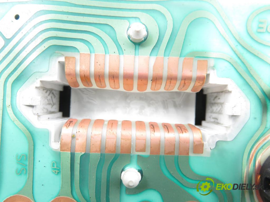 KIA SORENTO I (JC) SUV 2004 103,00 2.5 CRDi 140 - D4CB 2497,00 Prístrojovka elektrický 940033E086 ; 11000807310K