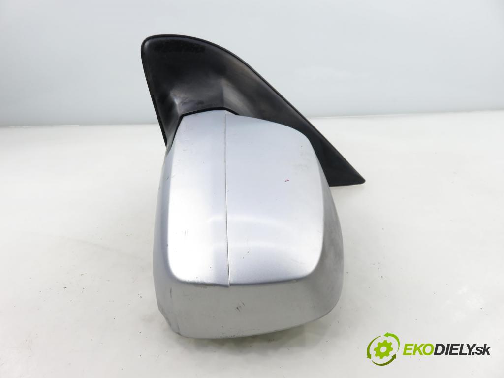 KIA SORENTO I (JC) SUV 2004 103,00 2.5 CRDi 140 - D4CB 2497,00 Spätné zrkadlo LE