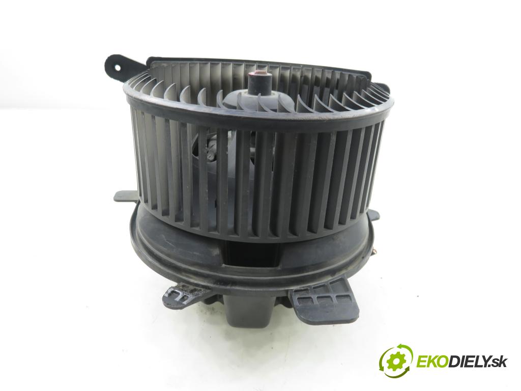 RENAULT GRAND SCENIC II (JM0/1_) VAN 2005 83,00 1.6 - K4M 782 1598,00 ventilátor větráku N100103S ; F666583V ; GMVJ84AC