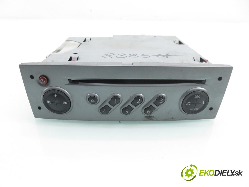 RENAULT SCENIC II (JM0/1_) MINIVAN 2006 96,00 1.9 dCi (JM15) - F9Q 804 1870,00 RADIO CD 8200562686