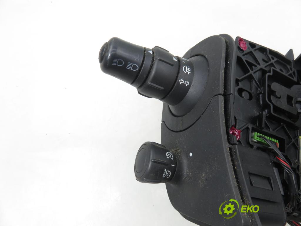 RENAULT GRAND SCENIC II (JM0/1_) VAN 2005 83,00 1.6 - K4M 782 1598,00 PAKA/ŘAZENÍ/SADA: 8200127728 ; 61880052E