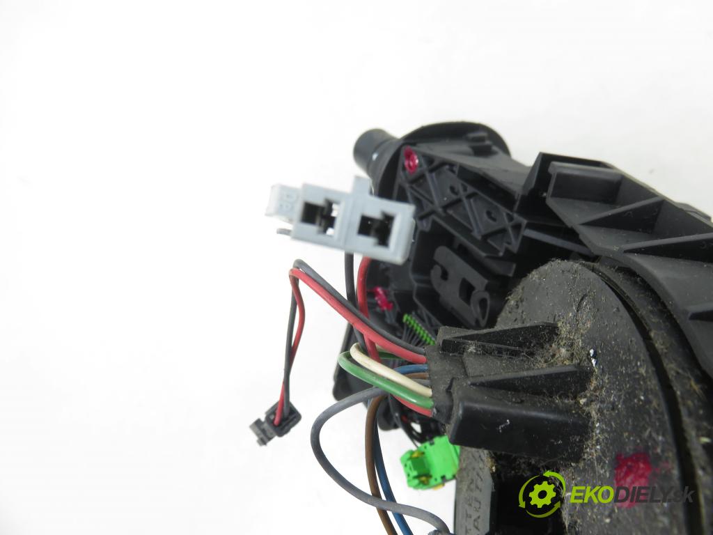 RENAULT GRAND SCENIC II (JM0/1_) VAN 2005 83,00 1.6 - K4M 782 1598,00 PAKA/ŘAZENÍ/SADA: 8200127728 ; 61880052E