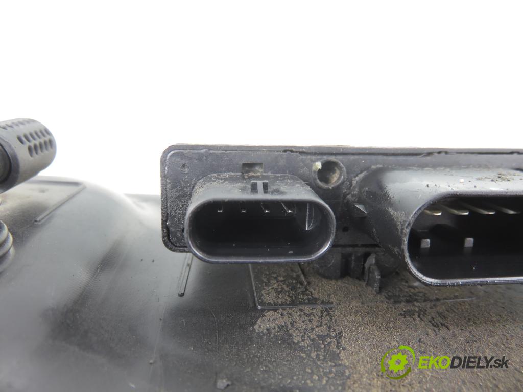 VW GOLF VII Variant (BA5, BV5) KOMBI 2019 850,00 1.6 TDI CR 115 - DGTE 1598,00 nádržka TEKUTINA: FAP 5Q0131877F