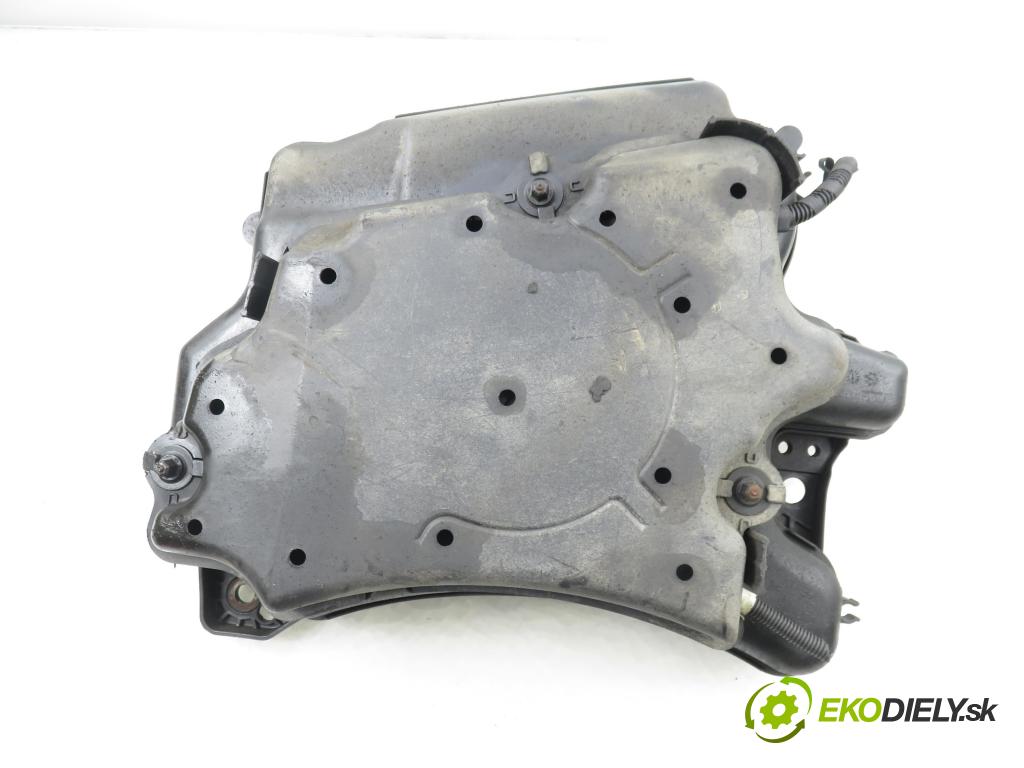 VW GOLF VII Variant (BA5, BV5) KOMBI 2019 850,00 1.6 TDI CR 115 - DGTE 1598,00 nádržka TEKUTINA: FAP 5Q0131877F