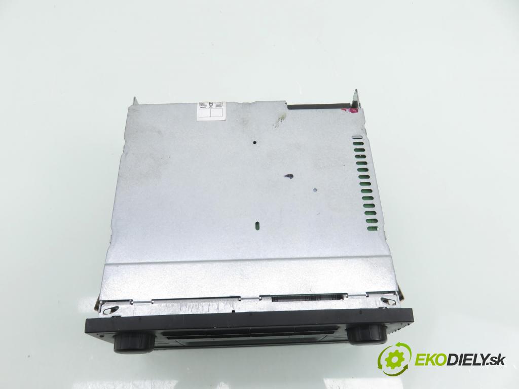 VW POLO (9N_) HB 2009 44,00 1.2 6V 60 - BBM 1198,00 RADIO CD 6Q0035152G