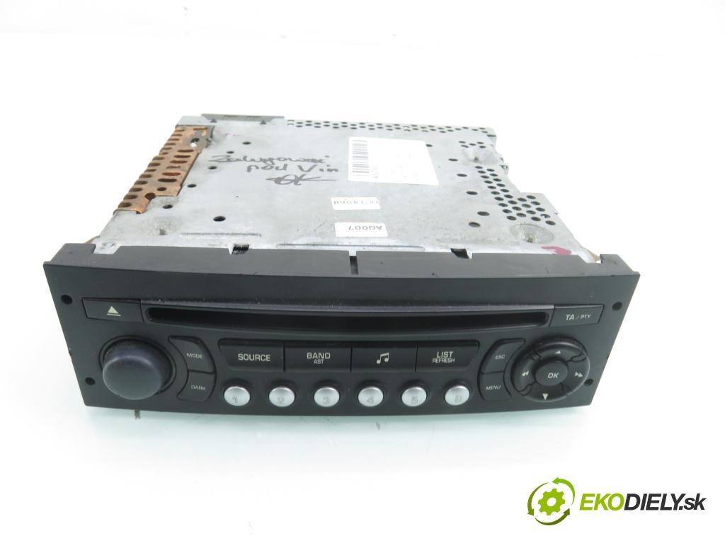 CITROEN C3 I (FC_) HB 2007 50,00 1.4 HDi - 8HZ (DV4TD) 1398,00 RADIO CD 96643697XT