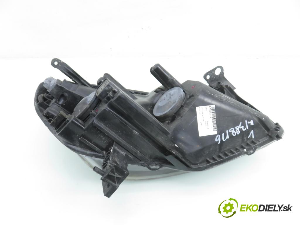 OPEL ZAFIRA B (A05) MINIVAN 2005 88,00 1.9 CDTI 8V 120 - Z 19 DT 1910,00 Svetlo LP