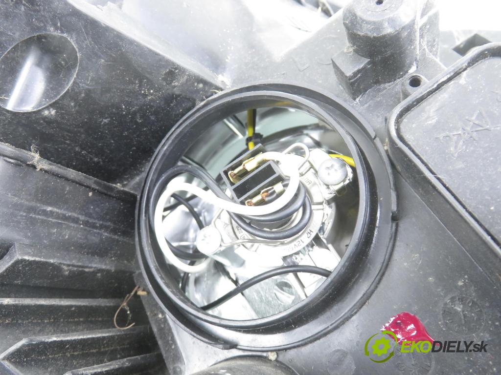 OPEL ZAFIRA B (A05) MINIVAN 2005 88,00 1.9 CDTI 8V 120 - Z 19 DT 1910,00 Svetlo LP