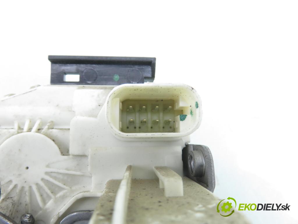 MERCEDES-BENZ SPRINTER 3,5-t Skrzynia (906) FURGON 2011 95,00 313 CDI (906.631, 906.633, 906.635, 906.637) - OM  2143,00 zámok Dvere posúvne 9067304335