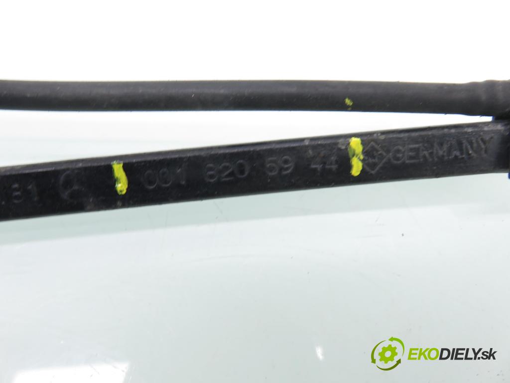 MERCEDES-BENZ SPRINTER 3,5-t Skrzynia (906) FURGON 2011 95,00 313 CDI (906.631, 906.633, 906.635, 906.637) - OM  2143,00 RAMENO: stierače PP 0018205944 ; 9068200644