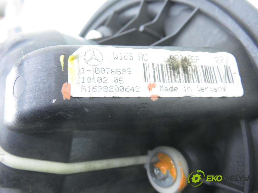 MERCEDES-BENZ KLASA A (W169) HB 2005 80,00 2.0 CDI 109 - OM 640.940 1991,00 Ventilátor vetráku A1698200642