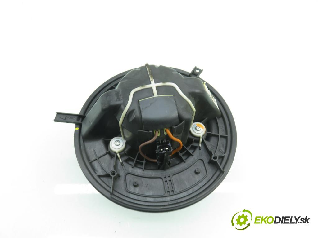 MERCEDES-BENZ KLASA A (W169) HB 2005 80,00 2.0 CDI 109 - OM 640.940 1991,00 Ventilátor vetráku A1698200642