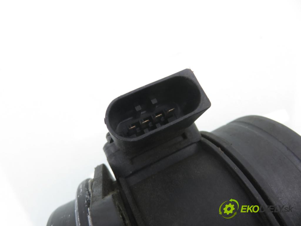 MERCEDES-BENZ KLASA A (W169) HB 2005 80,00 2.0 CDI 109 - OM 640.940 1991,00 váha vzduchu vzduchu A0000942948 ; 5WK97003