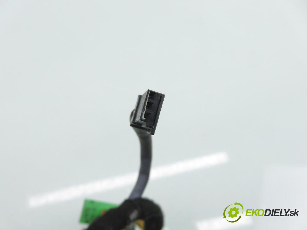 MERCEDES-BENZ KLASA A (W169) HB 2005 80,00 2.0 CDI 109 - OM 640.940 1991,00 / ŘAZENÍ / levá strana A1694640618