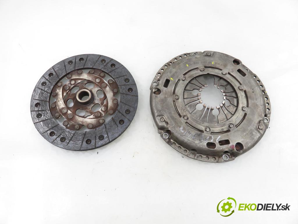 VW GOLF IV (1J1) HB 2002 66,00 1.9 TDI 90 - ALH 1896,00 lamela kotouč + DOCISK 038141025D ; 038141032D ; 043082299309