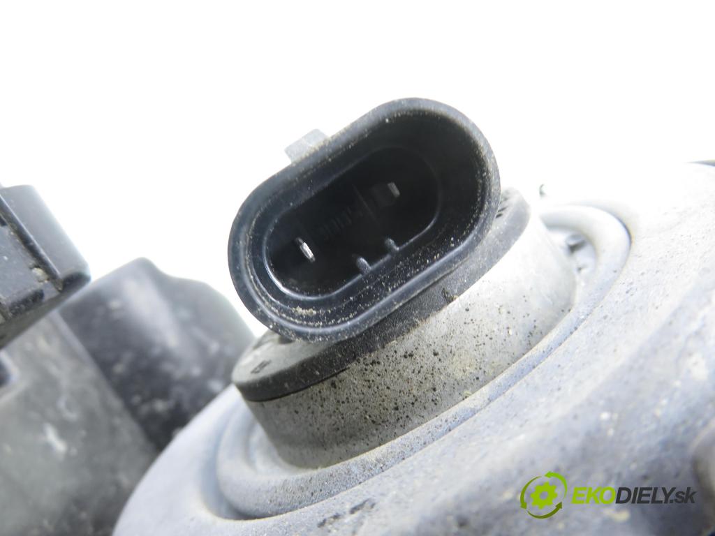 SUZUKI GRAND VITARA II (JT, TE, TD) SUV 2006 95,00 1.9 DDiS 129 4x4 - F9Q 264 1870,00 světlo LP