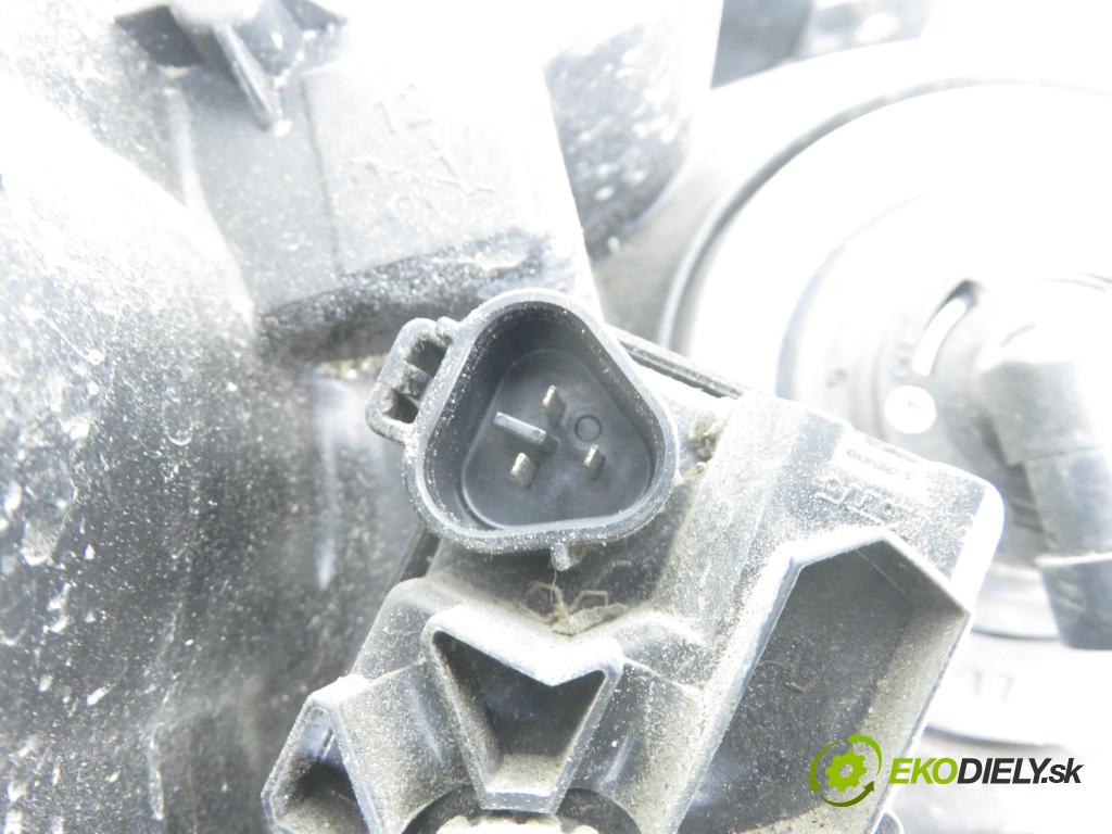 SUZUKI GRAND VITARA II (JT, TE, TD) SUV 2006 95,00 1.9 DDiS 129 4x4 - F9Q 264 1870,00 světlo LP