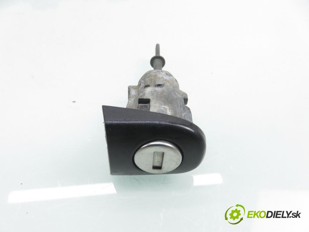 VW POLO (9N_) HB 2008 59,00 1.4 TDI - BNV 1422,00 spinačka / zámky 4B0905851Q