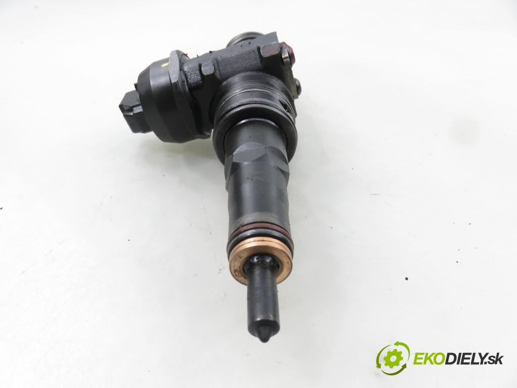 VW TRANSPORTER V Skrzynia (7HA, 7HH, 7EA, 7EH) FURGON 2006 96,00 2.5 TDI - AXD 2461,00 Vstrekovač 07Z130073F ; 0414720210 (Vstrekovač paliva)