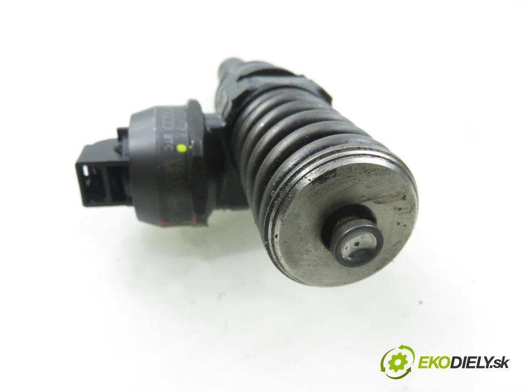 VW TRANSPORTER V Skrzynia (7HA, 7HH, 7EA, 7EH) FURGON 2006 96,00 2.5 TDI - AXD 2461,00 Vstrekovač 07Z130073F ; 0414720210 (Vstrekovač paliva)