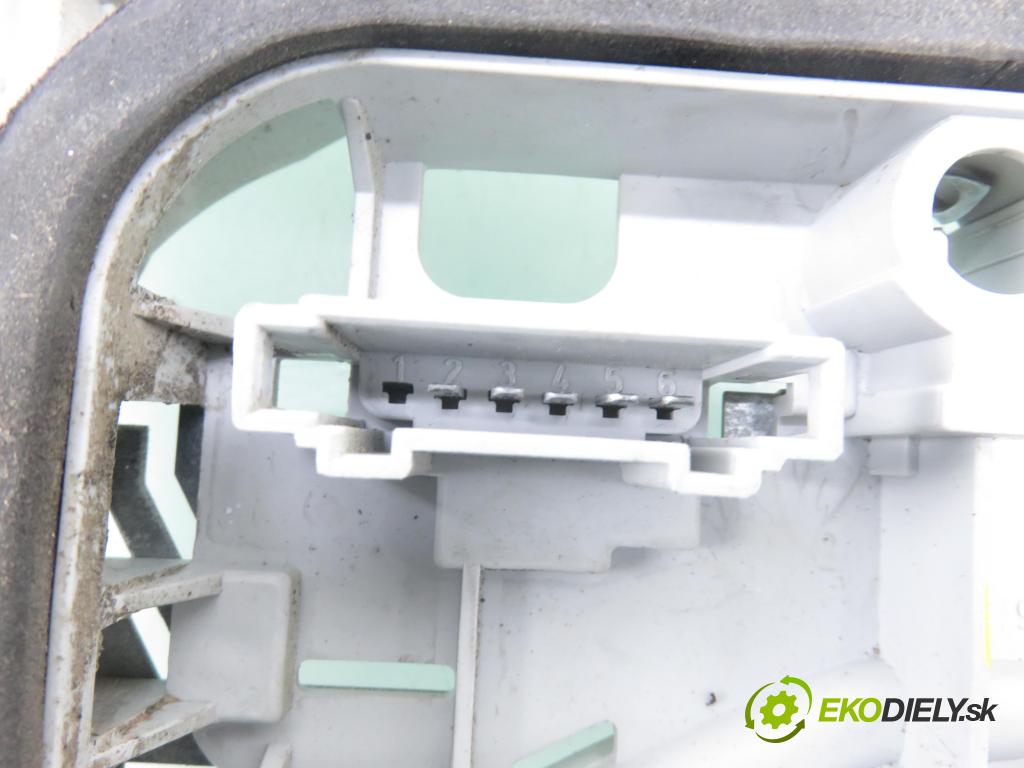 VW POLO (9N_) HB 2008 59,00 1.4 TDI - BNV 1422,00 PŘÍSPĚVEK svetla levý ZADNÍ: 6Q6945257F