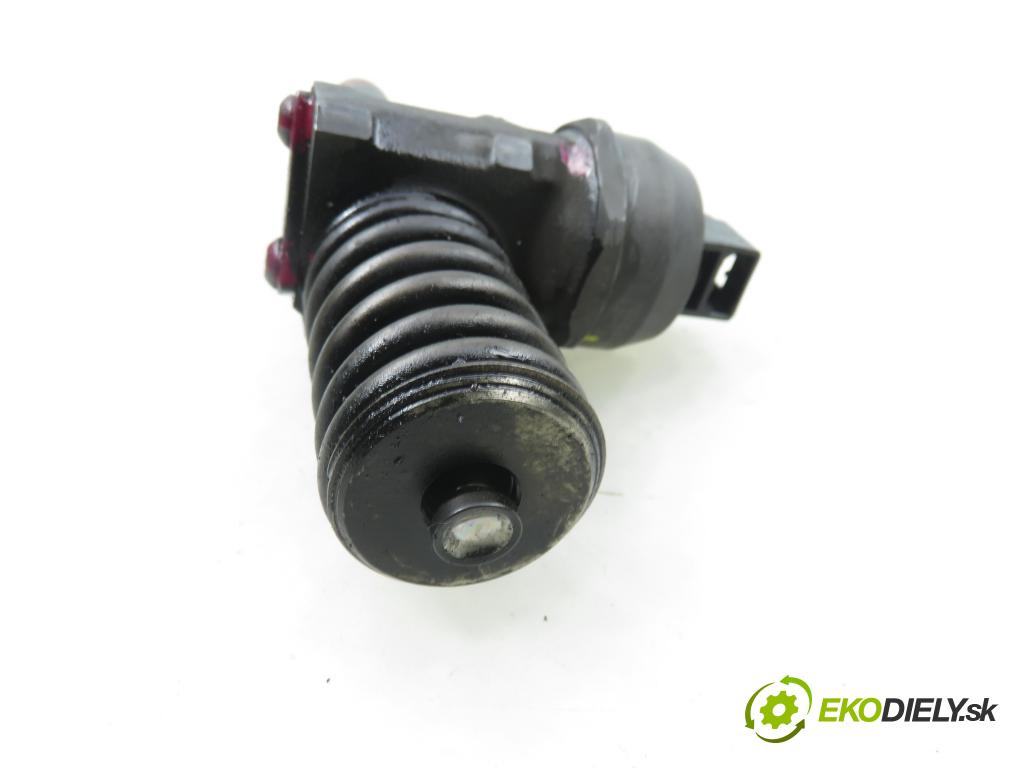 VW POLO (9N_) HB 2008 59,00 1.4 TDI - BNV 1422,00 Vstrekovač 038130073BP ; 0414720314 (Vstrekovač paliva)