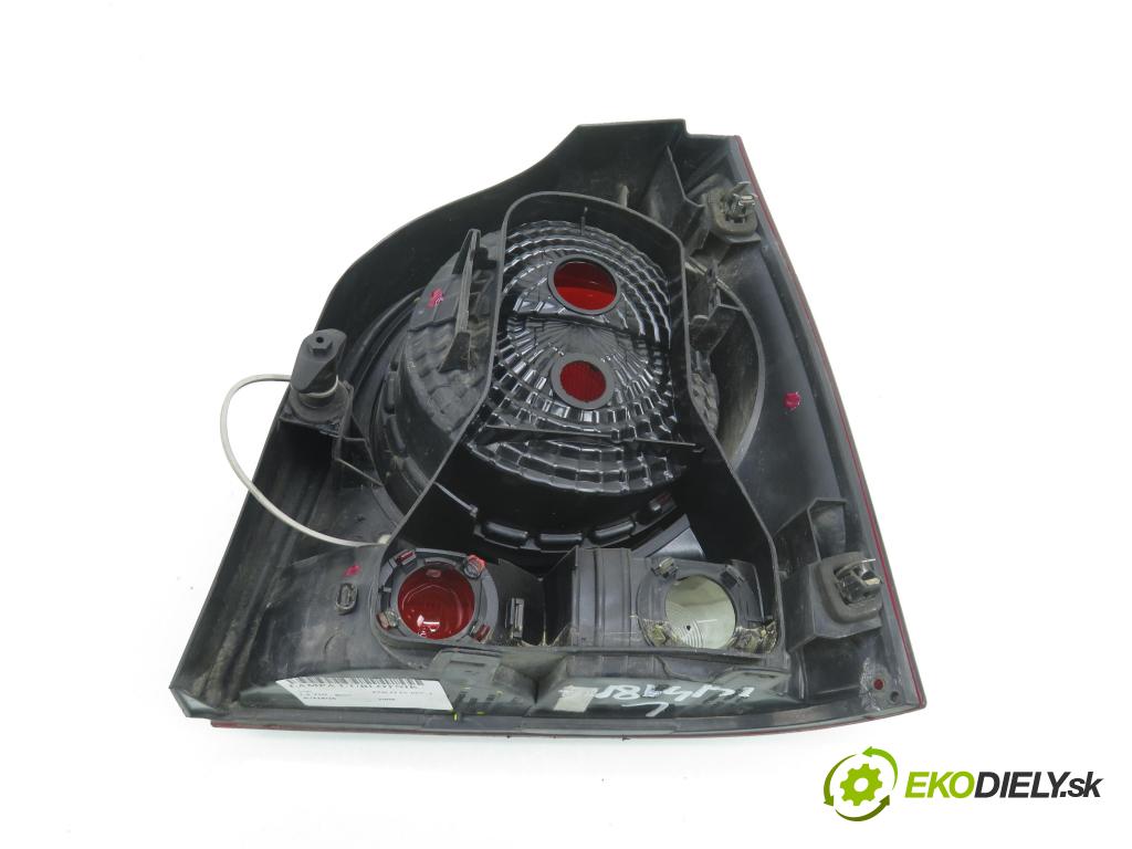 VW POLO (9N_) HB 2008 59,00 1.4 TDI - BNV 1422,00 světlo levé zadní 6Q6945095T ; 6Q6945111F