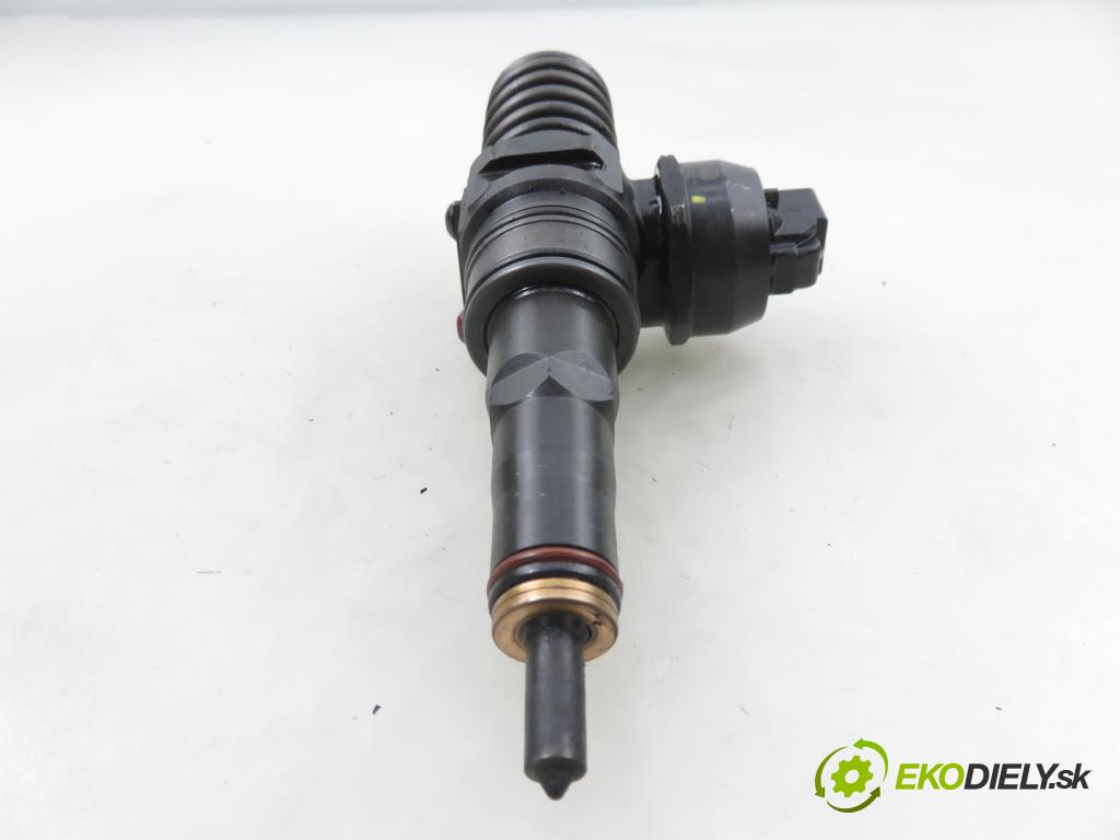 VW TRANSPORTER V Skrzynia (7HA, 7HH, 7EA, 7EH) FURGON 2006 96,00 2.5 TDI - AXD 2461,00 vstříkovač 07Z130073F ; 0414720210 (Vstřikovač paliva)