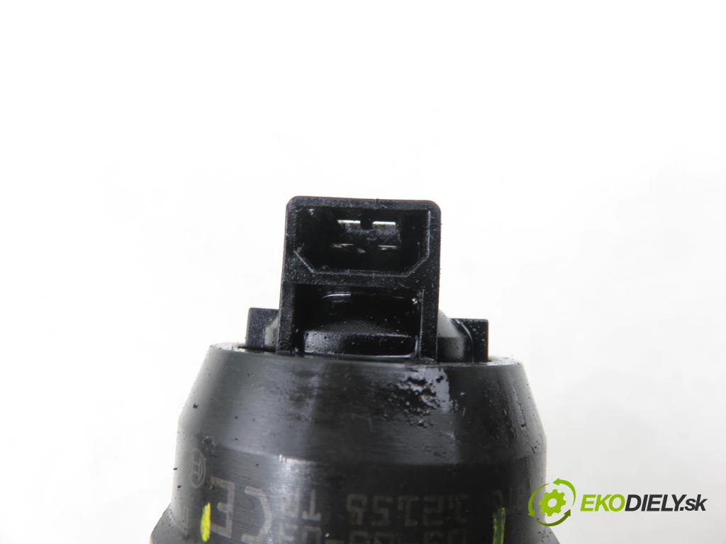 VW TRANSPORTER V Skrzynia (7HA, 7HH, 7EA, 7EH) FURGON 2006 96,00 2.5 TDI - AXD 2461,00 vstříkovač 07Z130073F ; 0414720210 (Vstřikovač paliva)