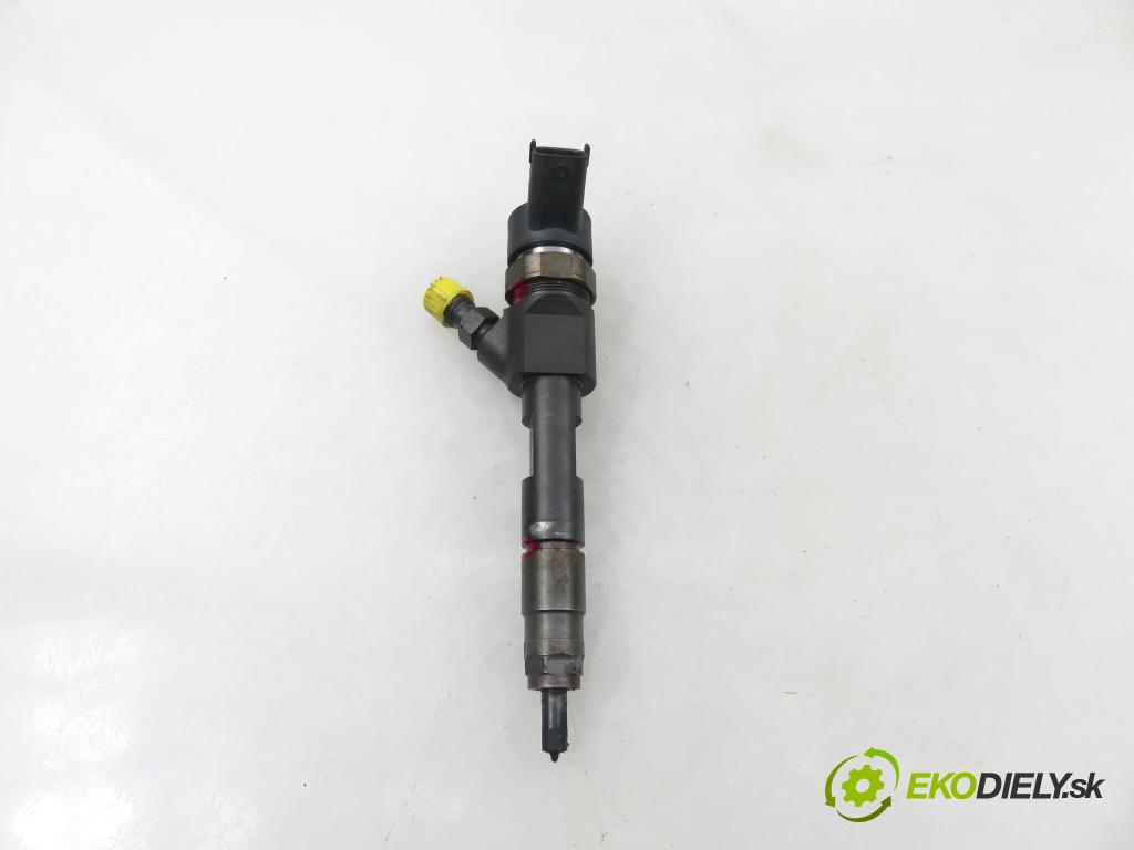 SUZUKI GRAND VITARA II (JT, TE, TD) SUV 2006 95,00 1.9 DDiS 129 4x4 - F9Q 264 1870,00 vstřikovač 8200389369 ; 0445110230 (Vstřikovač paliva)