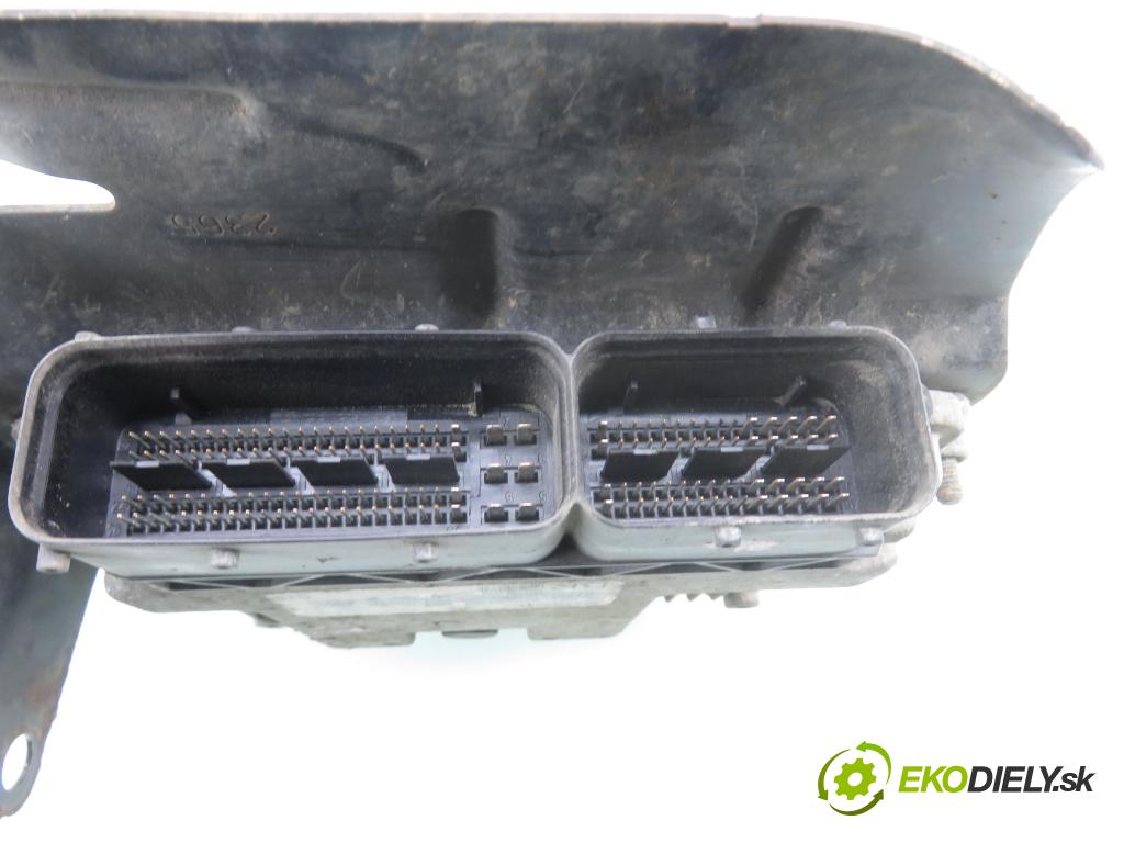 OPEL ZAFIRA B (A05) MINIVAN 2005 88,00 1.9 CDTI 8V 120 - Z 19 DT 1910,00 řídící jednotka motora 0281012549 ; 55198922