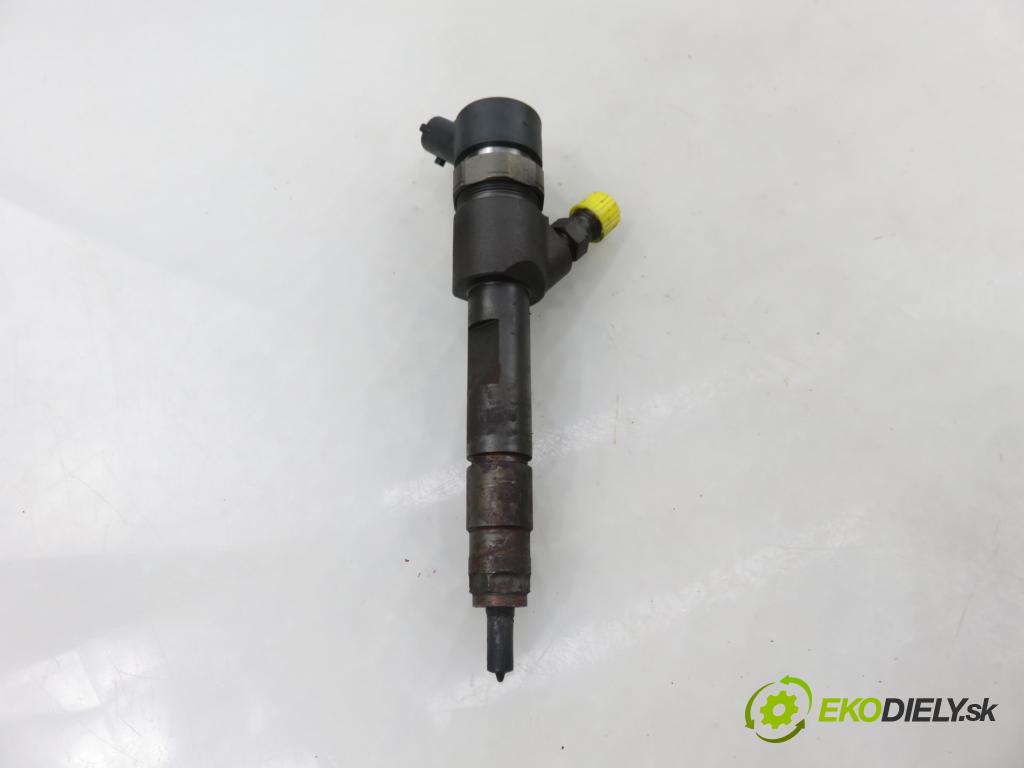 SUZUKI GRAND VITARA II (JT, TE, TD) SUV 2006 95,00 1.9 DDiS 129 4x4 - F9Q 264 1870,00 vstřikovač 8200389369 ; 0445110230 (Vstřikovač paliva)